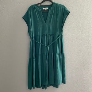 Calvin Klein tiered evergreen dress - Size 4